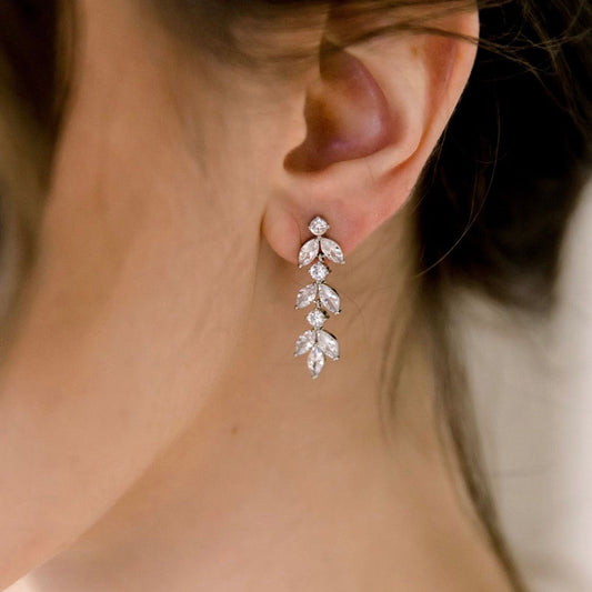 Boucles d'oreilles pendantes Ella CZ