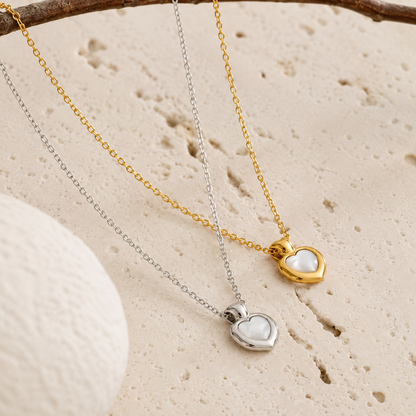 Natural Shell Pendant Necklace