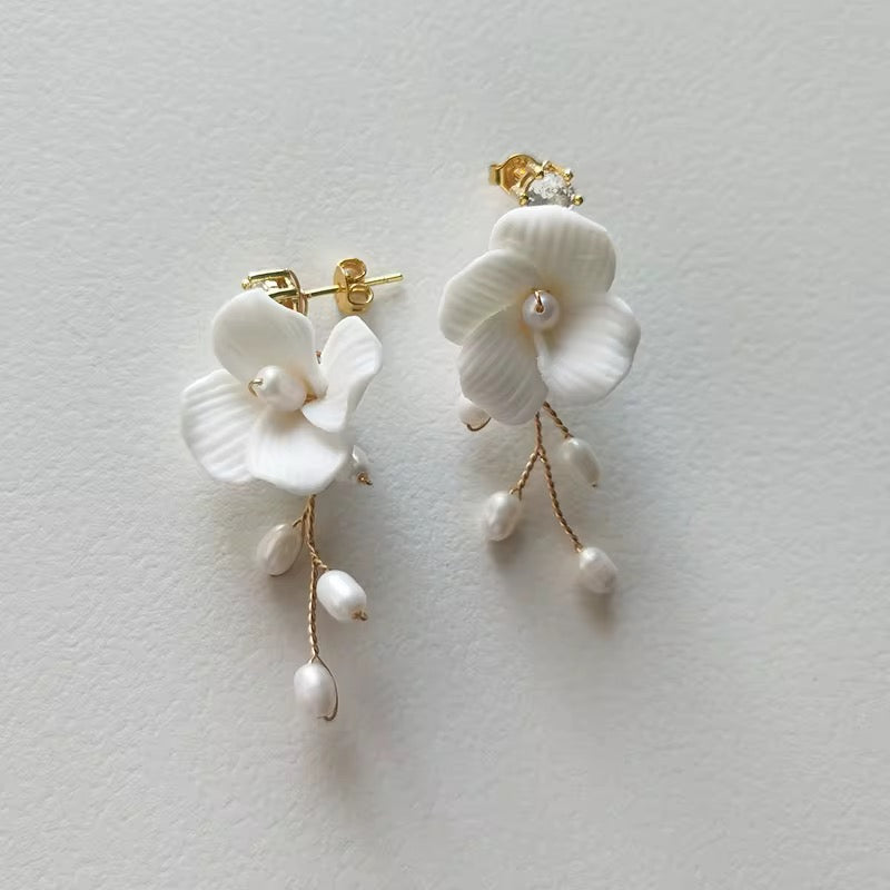 ARYA EARRING