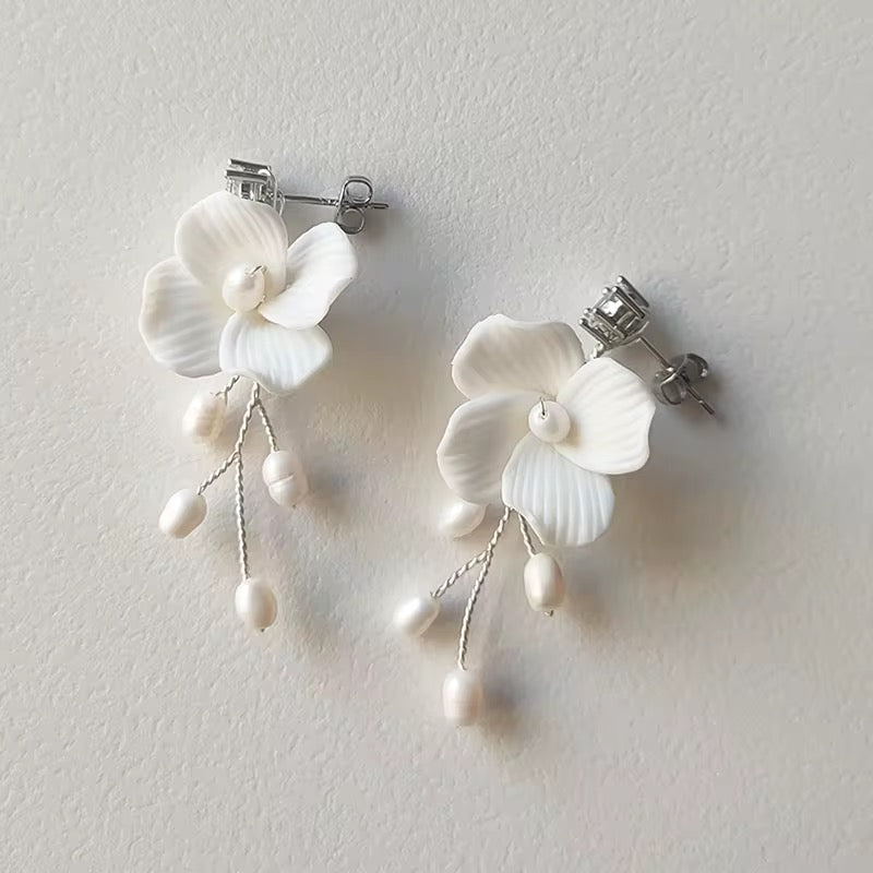 ARYA EARRING