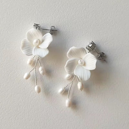 ARYA EARRING