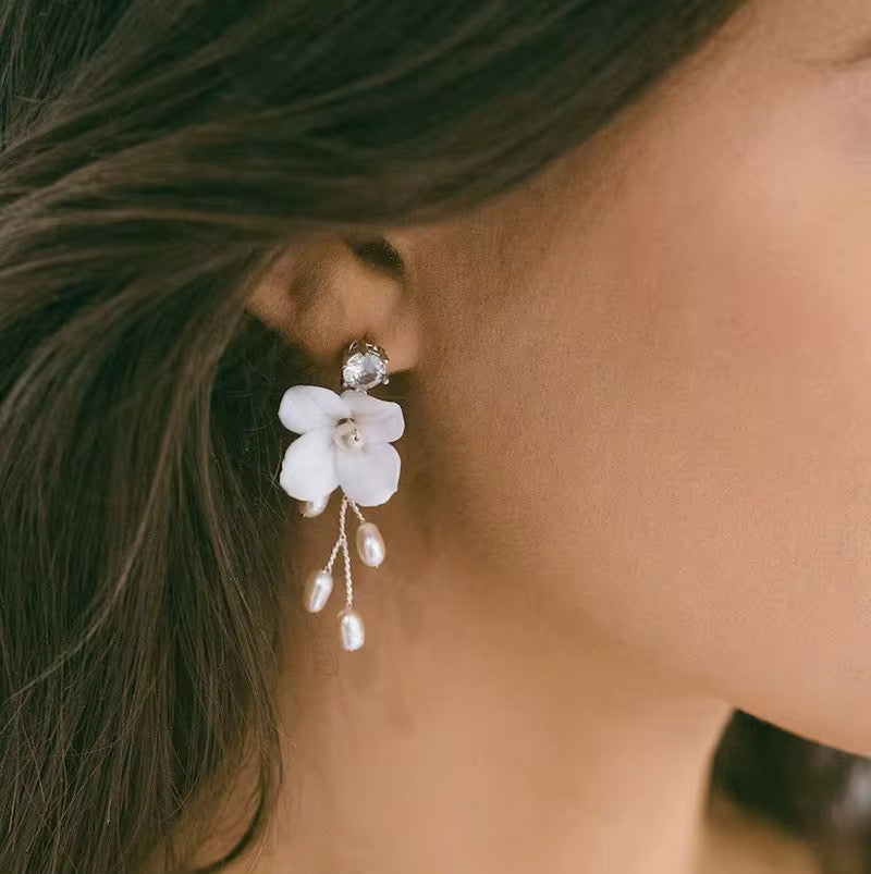ARYA EARRING