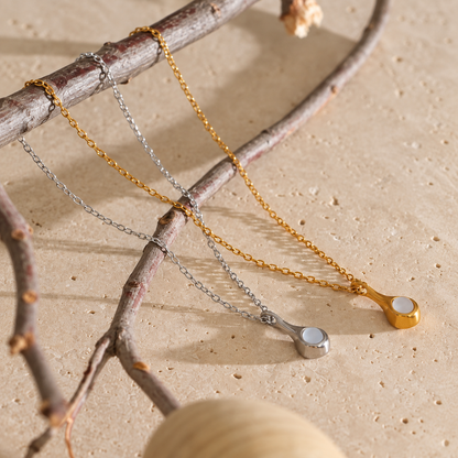Noémie Shell Drop Necklace