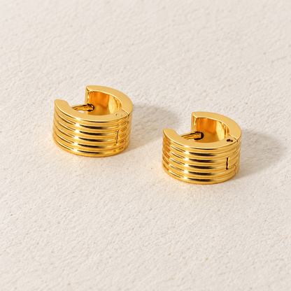 Sabine Ribbed Huggie Earrings