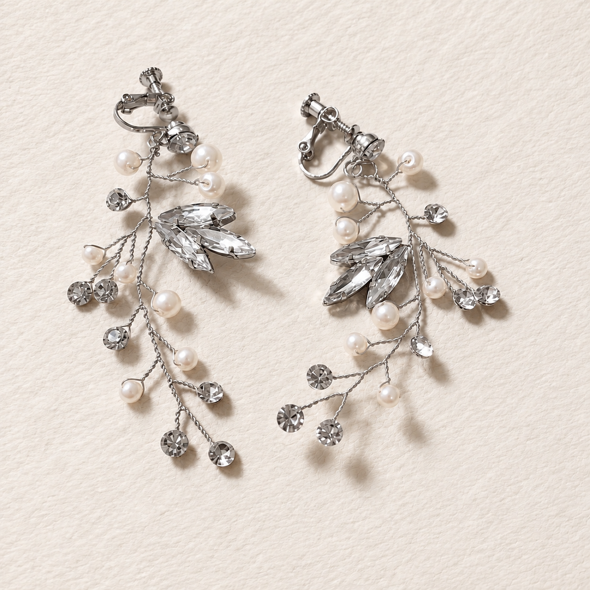 Boucles d'oreilles en vigne de fleurs de mariée Lila