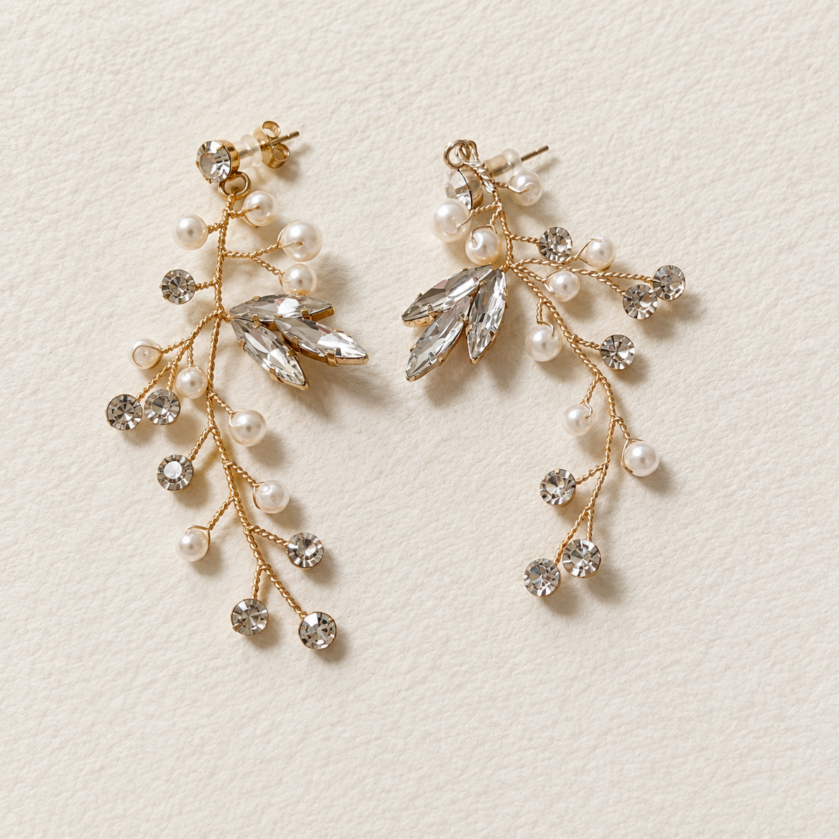 Boucles d'oreilles en vigne de fleurs de mariée Lila